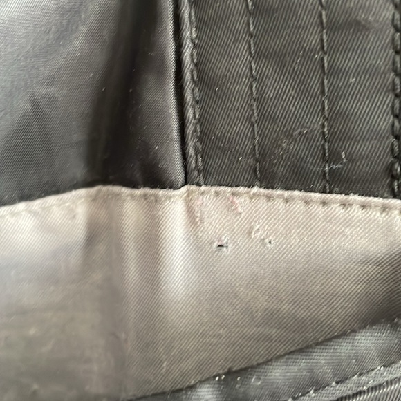 Lug with long crossbody strap large bag - Picture 3 of 8